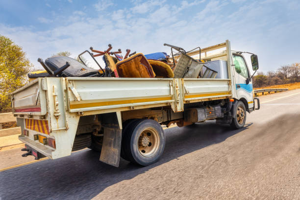 Best Local Junk Hauling  in Independence, IA